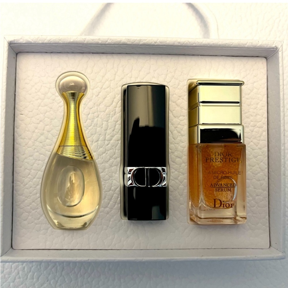 ❣️NWT Dior Mini V-DAY ❣️Gift Set- Holiday Prestige - Picture 2 of 9